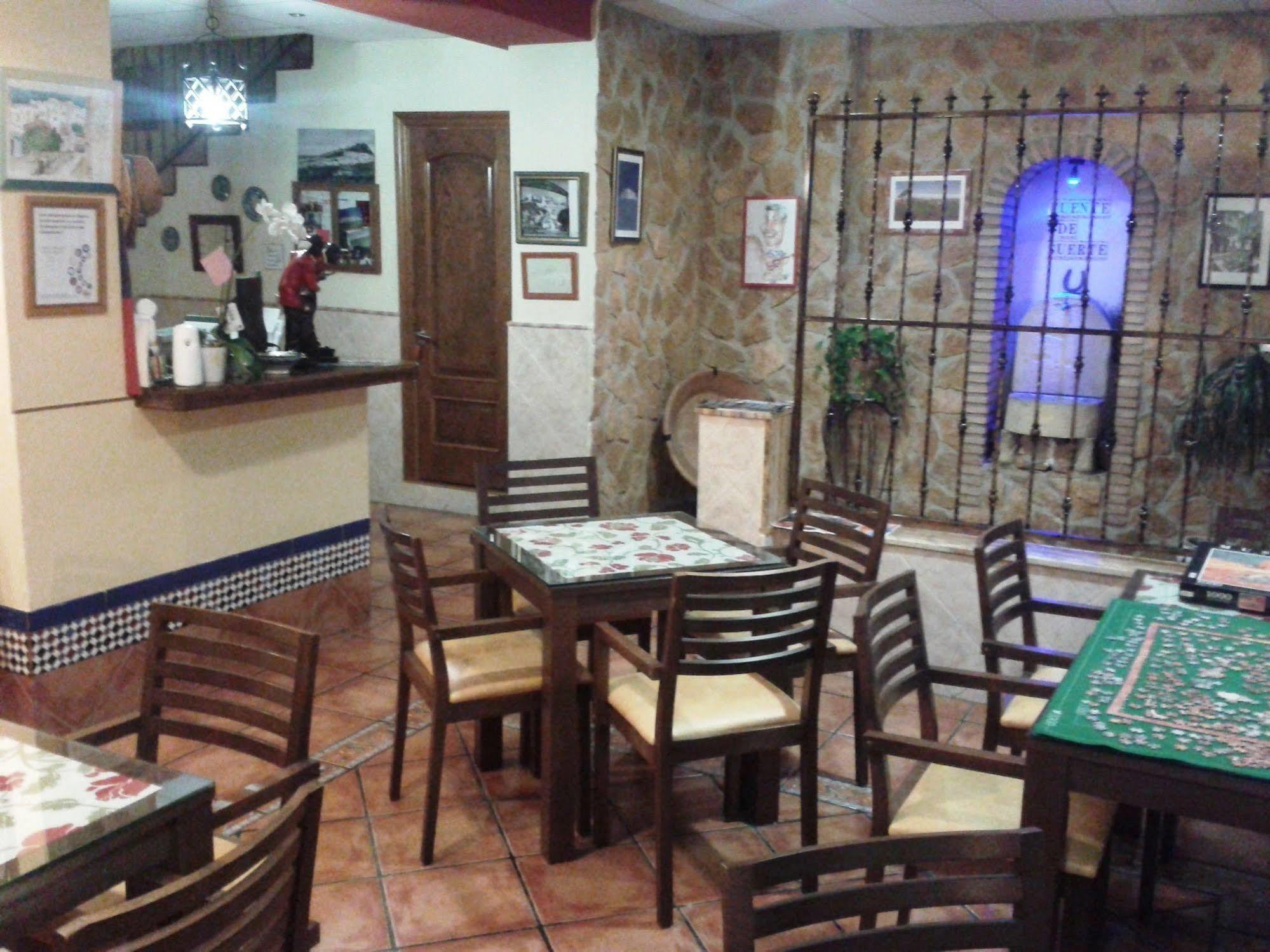 Hostal Palomares Салобренья Екстер'єр фото
